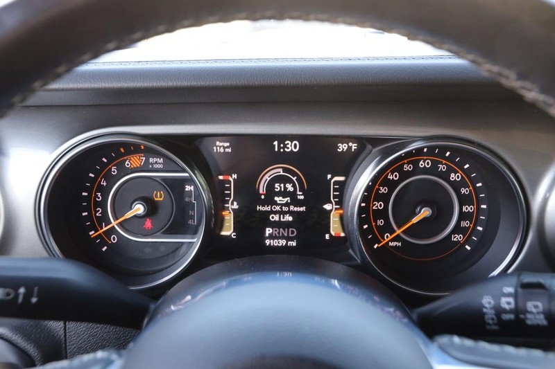 Jeep Wrangler Unlimited Vehicle Image 13