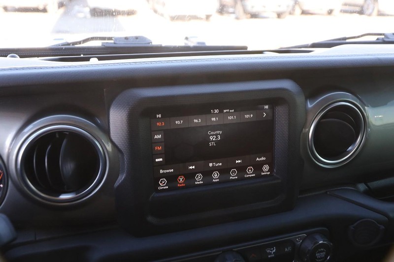 Jeep Wrangler Unlimited Vehicle Image 14