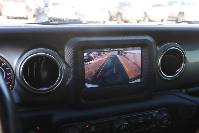 Jeep Wrangler Unlimited Vehicle Image 15