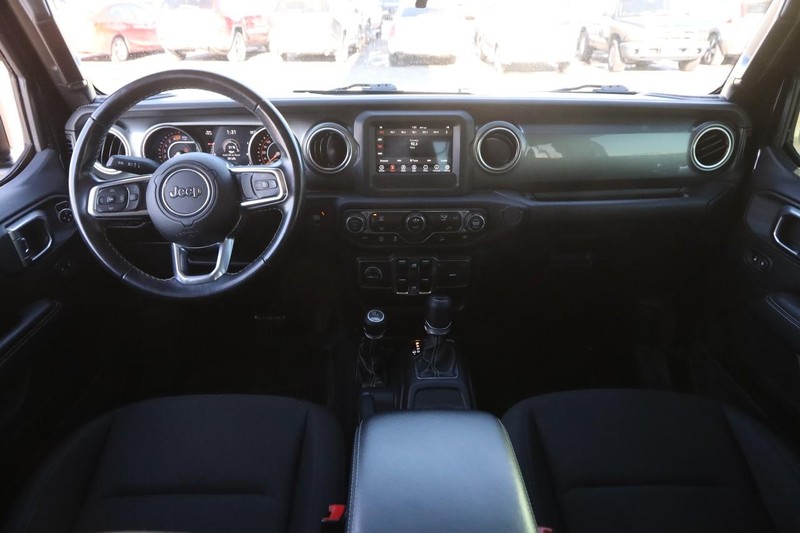 Jeep Wrangler Unlimited Vehicle Image 19