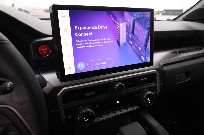 Toyota Tacoma 4WD Vehicle Image 17