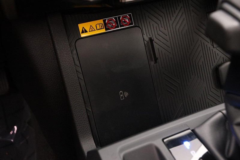 Toyota Tacoma 4WD Vehicle Image 21