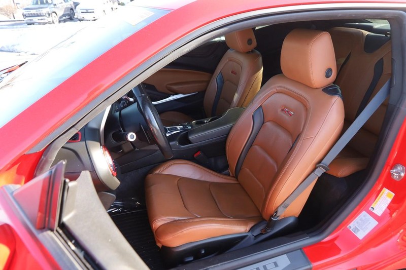 Chevrolet Camaro Vehicle Image 08