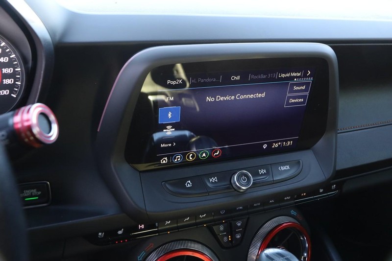 Chevrolet Camaro Vehicle Image 15