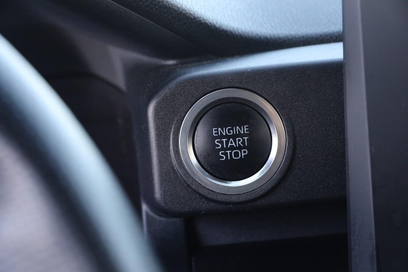 Toyota 4Runner Vehicle Image 14