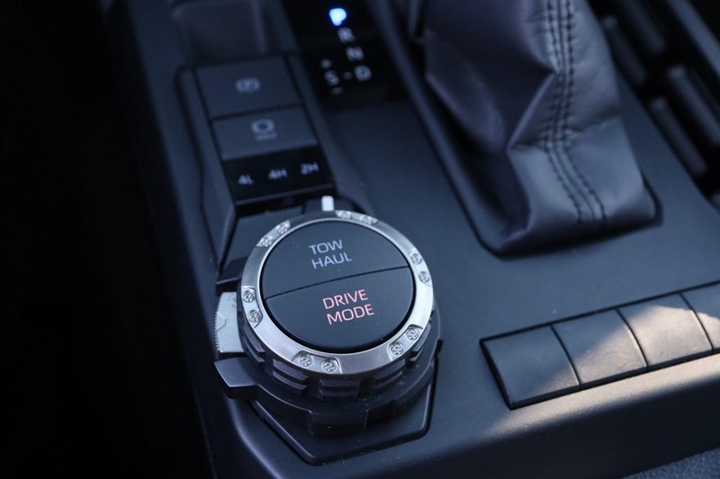 Toyota 4Runner Vehicle Image 18