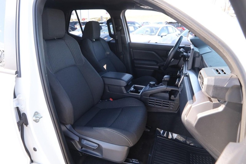 Toyota 4Runner Vehicle Image 26