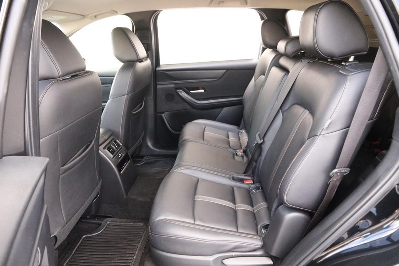 Mazda CX-90 Vehicle Image 10