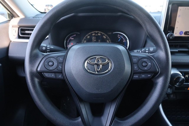 Toyota RAV4 Vehicle Image 10