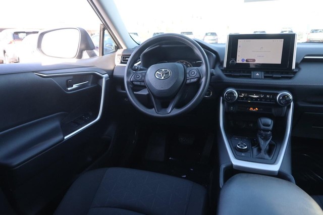 Toyota RAV4 Vehicle Image 21