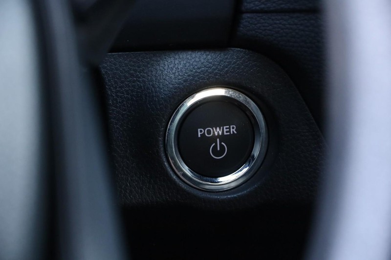 Toyota RAV4 Vehicle Image 14