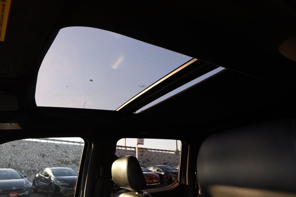 Ford F-150 Vehicle Full-screen Gallery Image 7