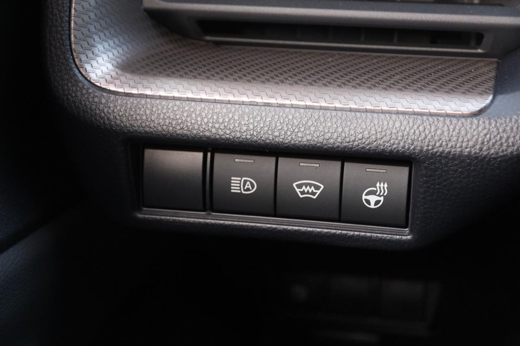 Toyota Prius Vehicle Full-screen Gallery Image 21