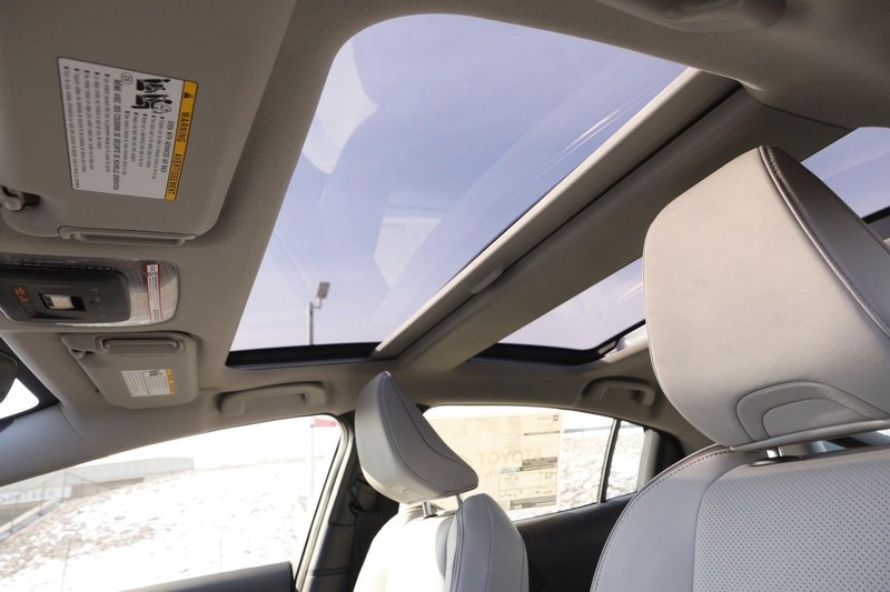 Toyota Prius Vehicle Image 08