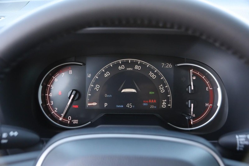 Toyota RAV4 Vehicle Image 15