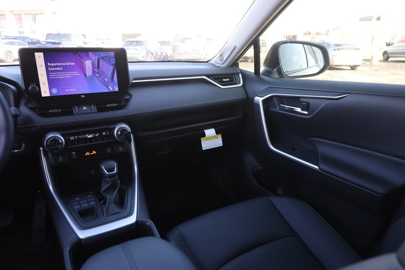 Toyota RAV4 Vehicle Image 25