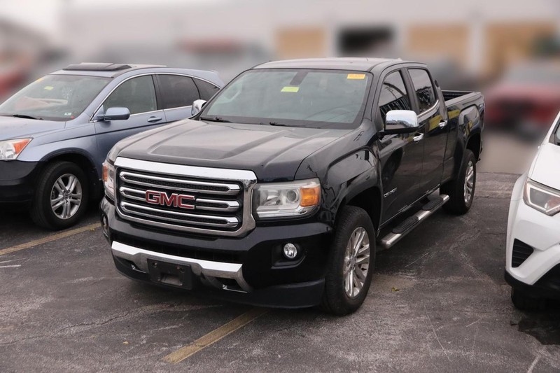GMC Canyon Vehicle Full-screen Gallery Image 04