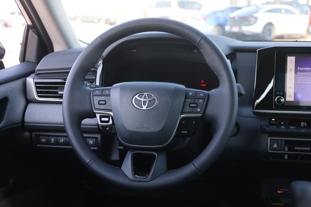Toyota Camry Vehicle Image 21