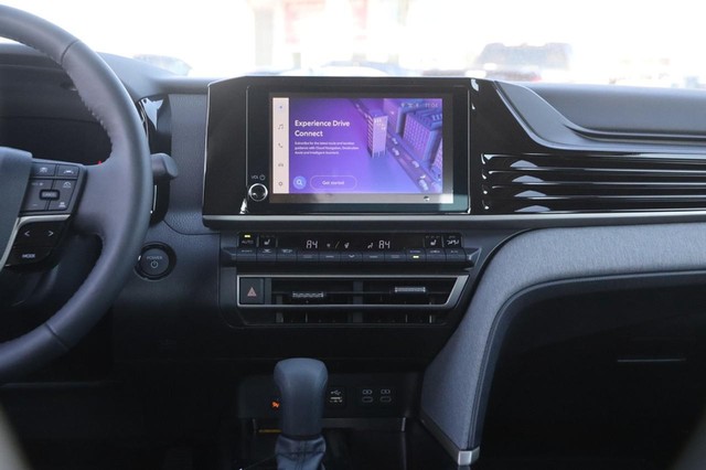 Toyota Camry Vehicle Image 22