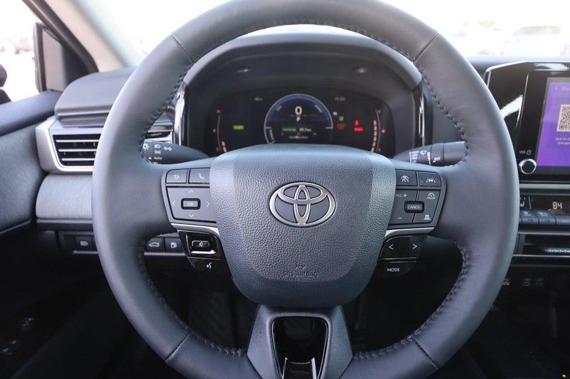 Toyota Camry Vehicle Image 10