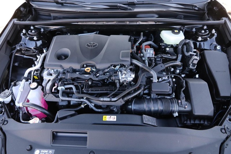 Toyota Camry Vehicle Image 25