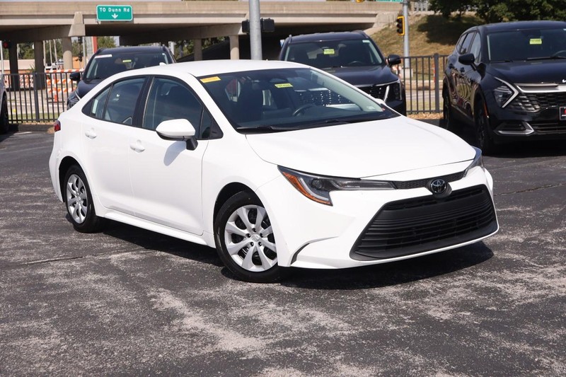 Toyota Corolla Vehicle Image 02