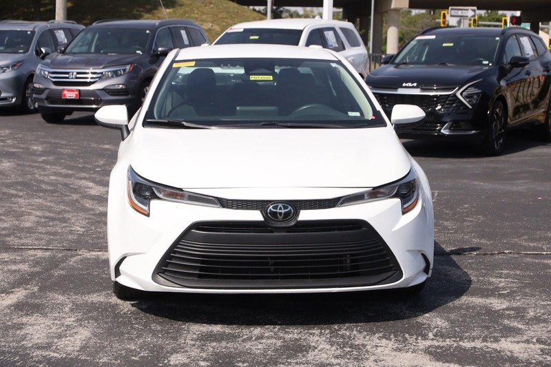 Toyota Corolla Vehicle Image 04