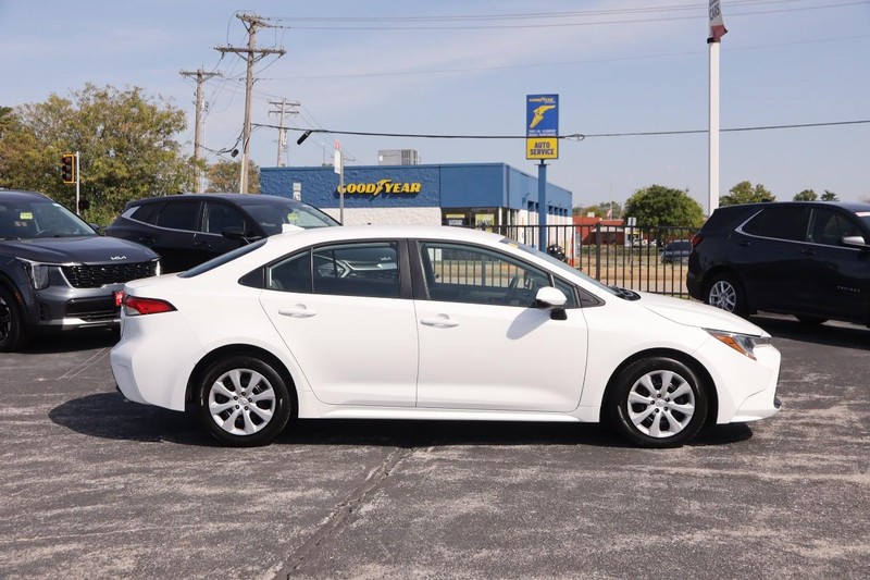 Toyota Corolla Vehicle Image 05