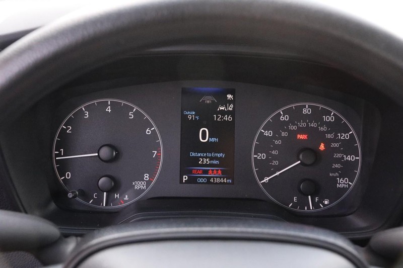 Toyota Corolla Vehicle Image 13