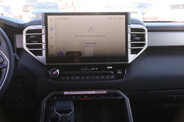 Toyota Sequoia Vehicle Image 27