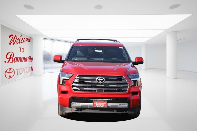 Toyota Sequoia Vehicle Image 04