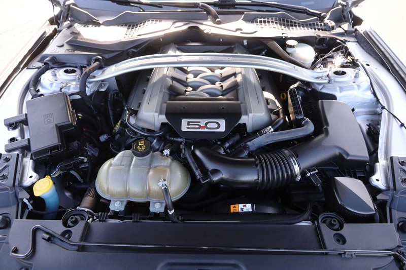 Ford Mustang Vehicle Image 23