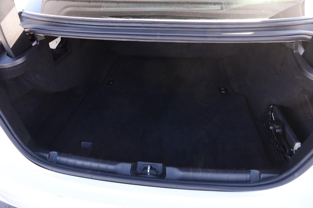 Maserati Ghibli Vehicle Image 07