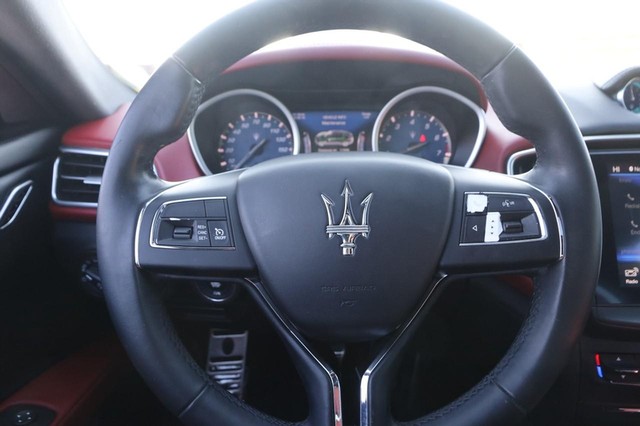Maserati Ghibli Vehicle Image 11