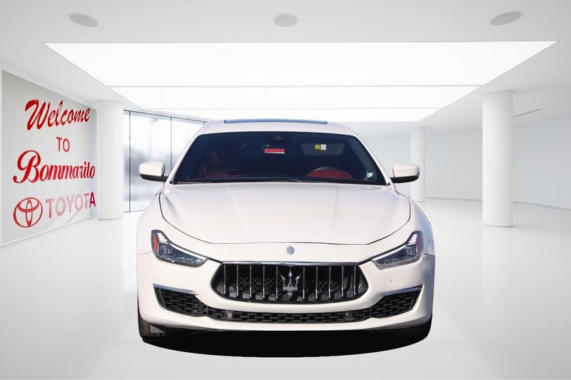 Maserati Ghibli Vehicle Image 04