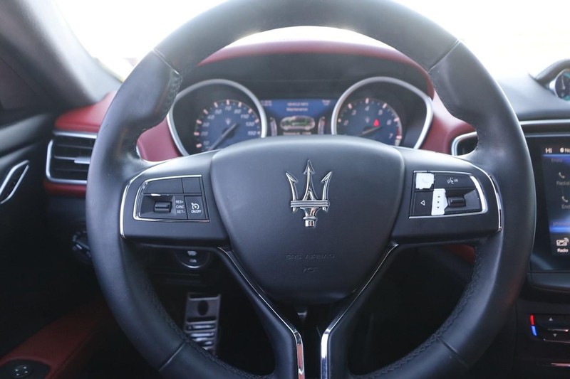 Maserati Ghibli Vehicle Image 11