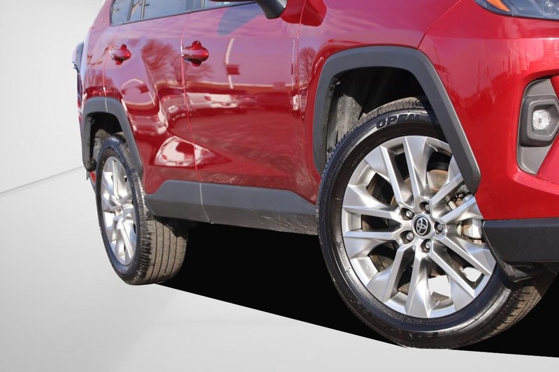 Toyota RAV4 Vehicle Image 03