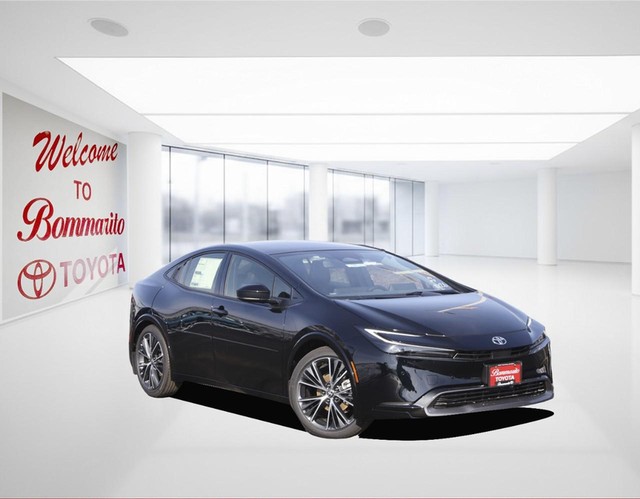 Toyota Prius Vehicle Image 02