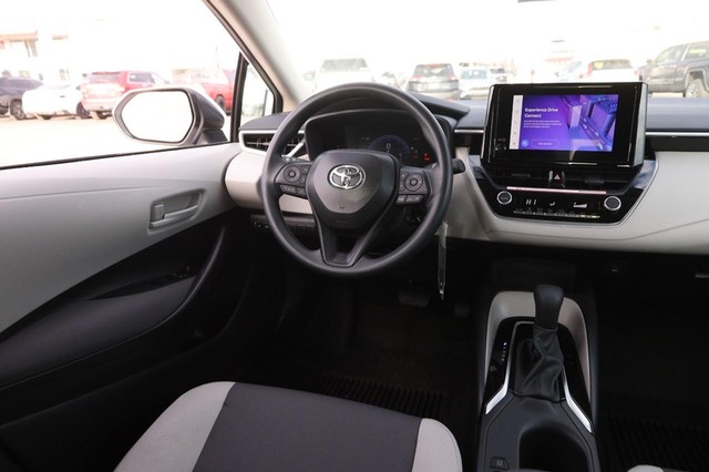 Toyota Corolla Vehicle Image 18