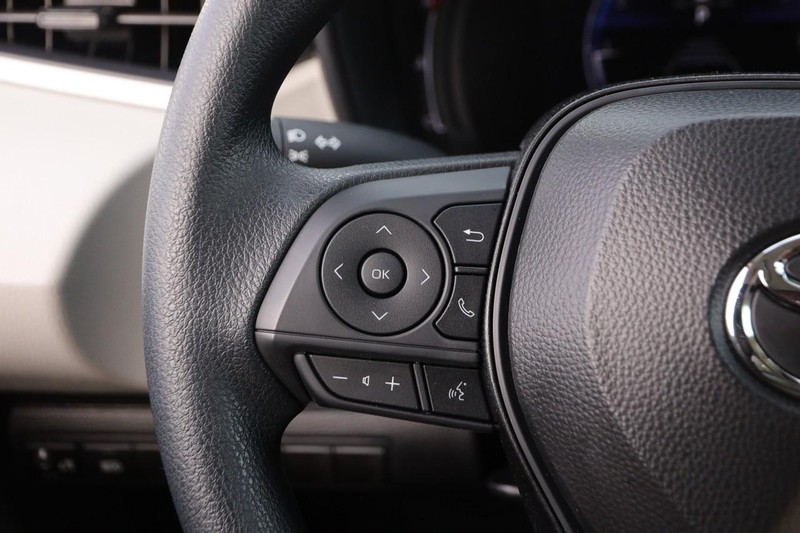 Toyota Corolla Vehicle Image 11