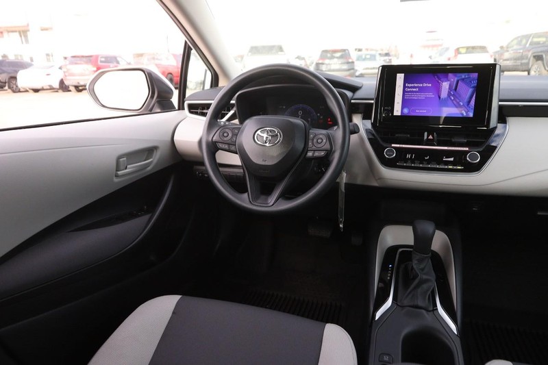 Toyota Corolla Vehicle Image 18