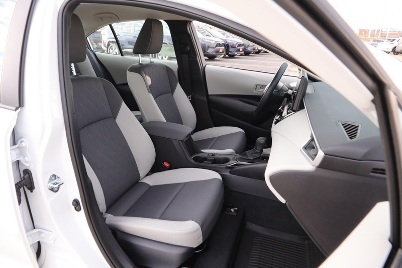 Toyota Corolla Vehicle Image 22