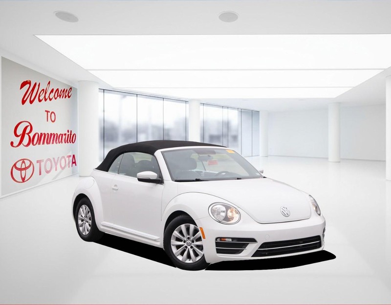 Volkswagen Beetle Convertible Vehicle Image 02
