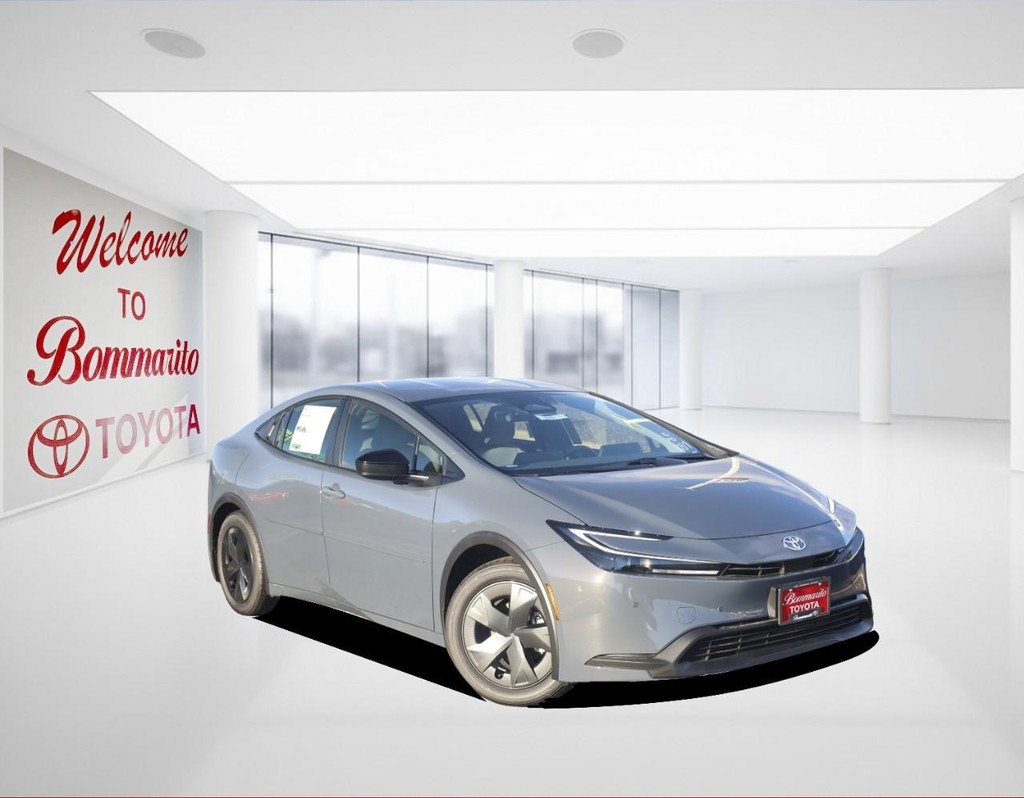 Toyota Prius Vehicle Full-screen Gallery Image 2