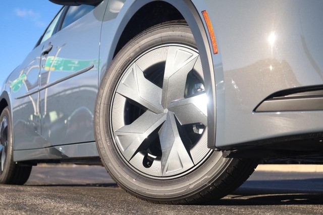 Toyota Prius Vehicle Image 03