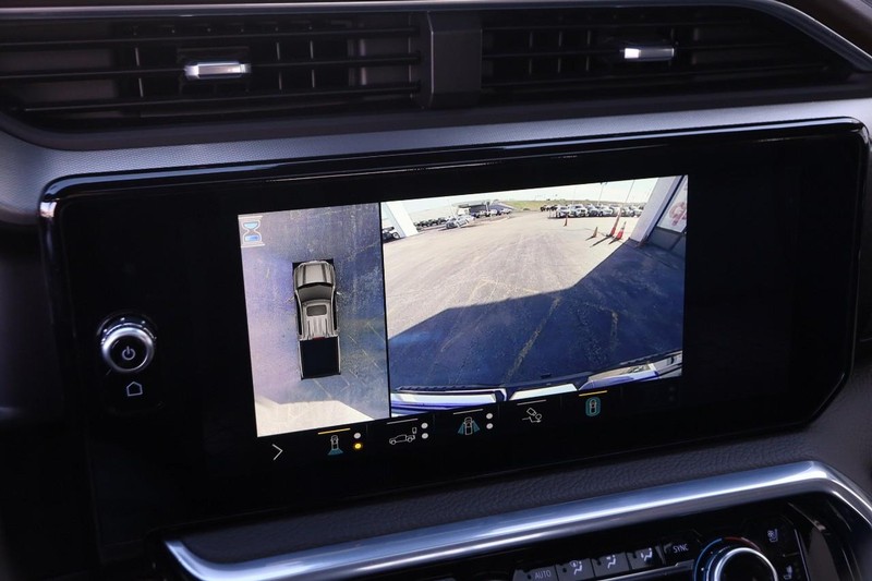 GMC Sierra 1500 Vehicle Full-screen Gallery Image 18