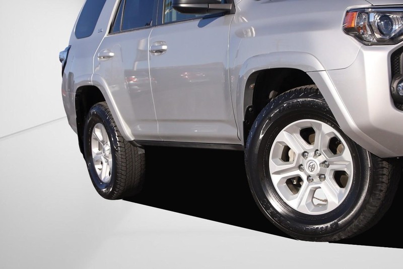 Toyota 4Runner Vehicle Image 03