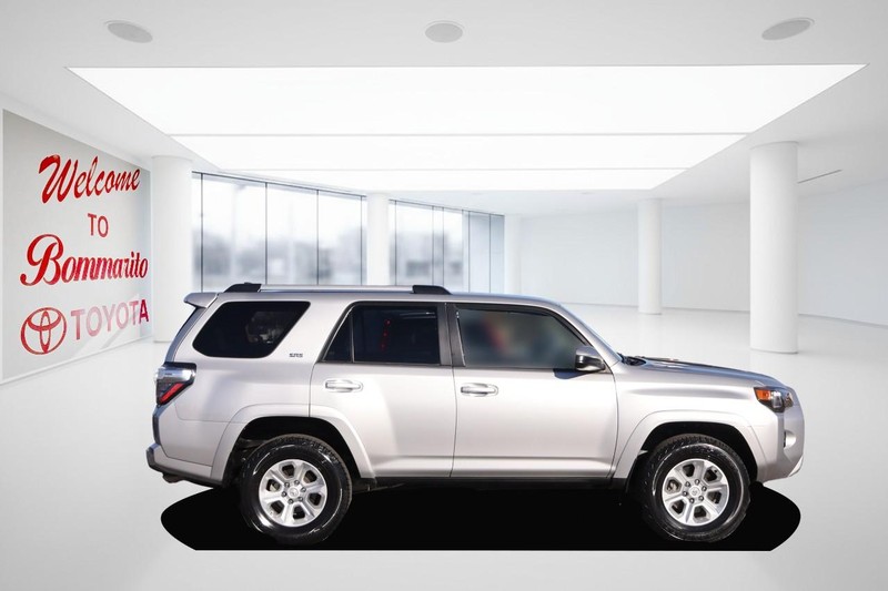 Toyota 4Runner Vehicle Image 05