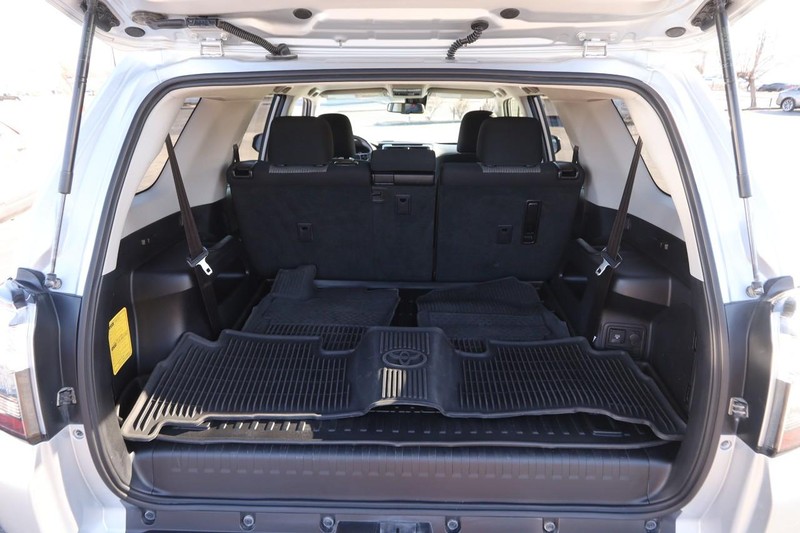 Toyota 4Runner Vehicle Image 07