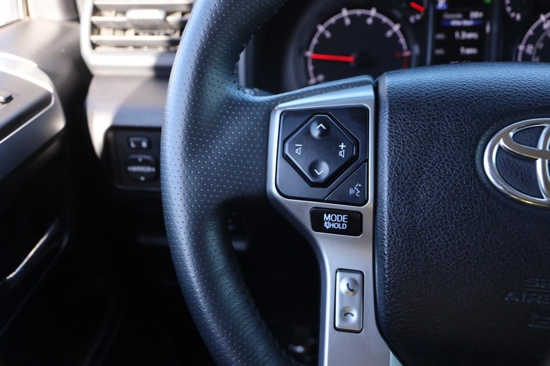 Toyota 4Runner Vehicle Image 11